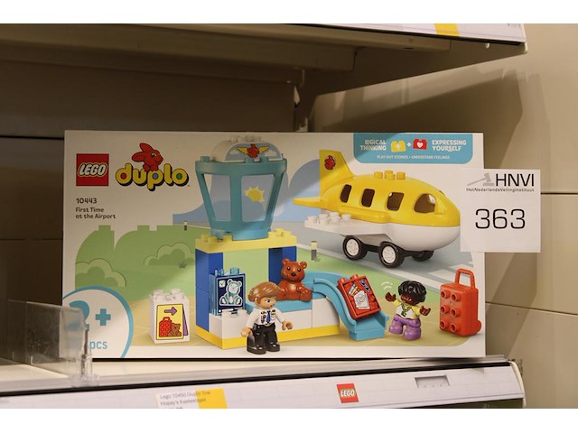 Lego duplo 2+ at the airport. - afbeelding 1 van  2