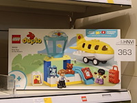 Lego duplo 2+ at the airport. - afbeelding 1 van  2