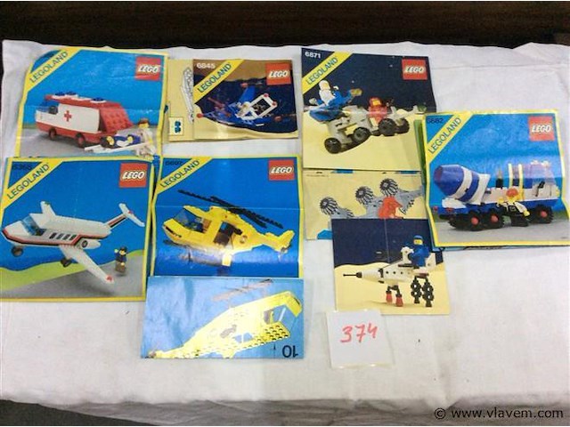 Lego instructieboekjes - afbeelding 1 van  3