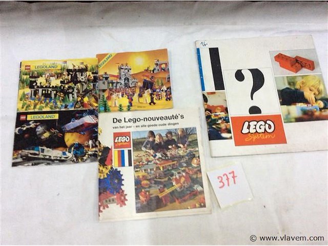 Lego instructieboekjes - afbeelding 1 van  3