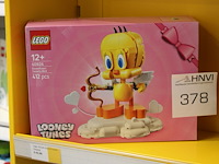 Lego looney tunes sweetheart tweety bird.