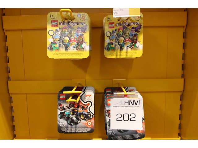 Lego minifiguurtjes 45 verpakkingen - afbeelding 2 van  3