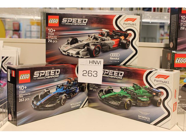 Lego speed champions drie racewagens. - afbeelding 1 van  1