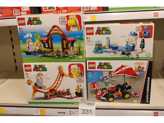 Lego super mario, 4 stuks in diverse uitvoeringen. - afbeelding 1 van  1