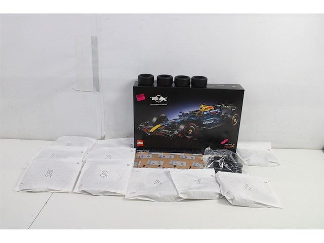 Lego technic oracle red bull racing rb20 f1 auto 42206 - afbeelding 5 van  6