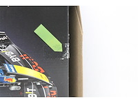 Lego technic oracle red bull racing rb20 f1 auto - afbeelding 6 van  6