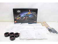 Lego technic oracle red bull racing rb20 f1 auto - afbeelding 5 van  6