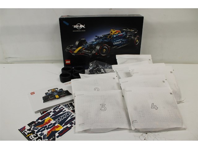 Lego technic oracle red bull racing rb20 f1 auto - afbeelding 5 van  6