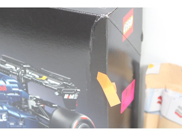 Legotechnic oracle red bull racing rb20 f1 auto f1 auto - afbeelding 6 van  6