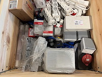 Legrand - partij elektra installatiemateriaal (41kg) - afbeelding 3 van  10