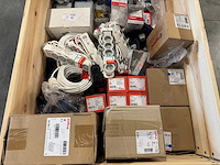 Legrand - partij elektra installatiemateriaal (41kg) - afbeelding 4 van  10