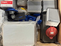 Legrand - partij elektra installatiemateriaal (41kg) - afbeelding 9 van  10