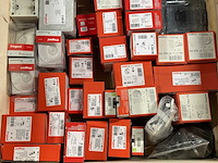 Legrand - partij elektra installatiemateriaal en bewegingsdetector - afbeelding 3 van  9