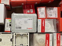 Legrand - partij elektra installatiemateriaal en bewegingsdetector - afbeelding 5 van  9