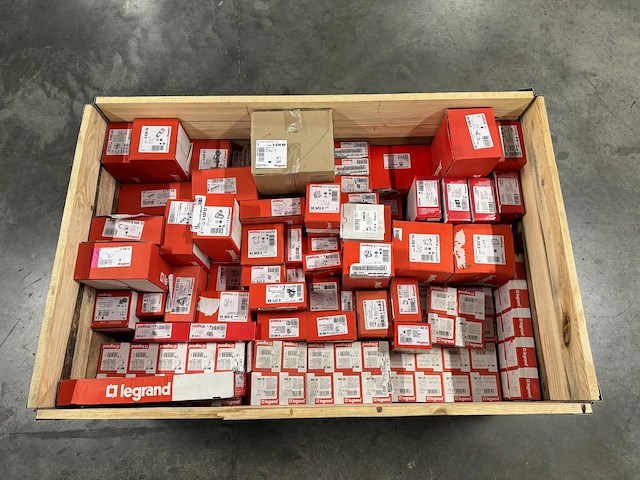 Legrand - partij elektra installatiemateriaal - afbeelding 4 van  8