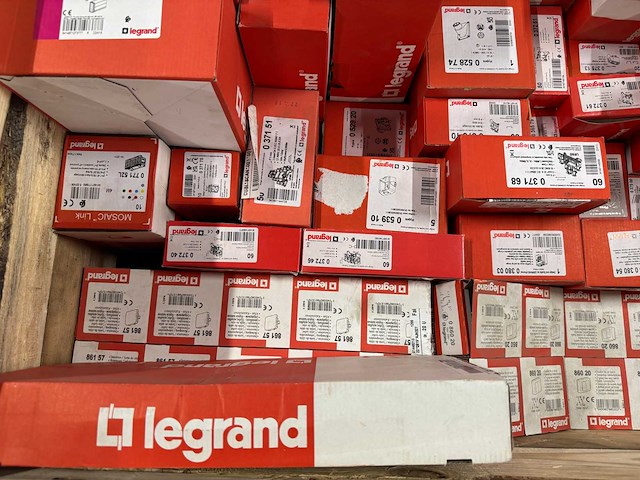Legrand - partij elektra installatiemateriaal - afbeelding 5 van  8