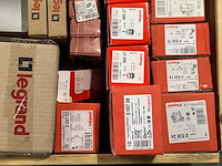 Legrand - partij elektra installatiemateriaal - afbeelding 3 van  13