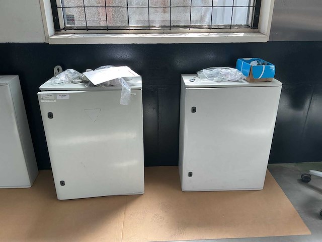 Legrand electokasten (2x) - afbeelding 1 van  6
