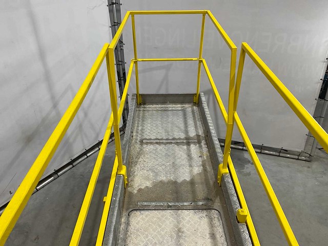 Leguan - 2008 - 80sx - hoogwerker ruw terrein met aanhanger - afbeelding 4 van  41