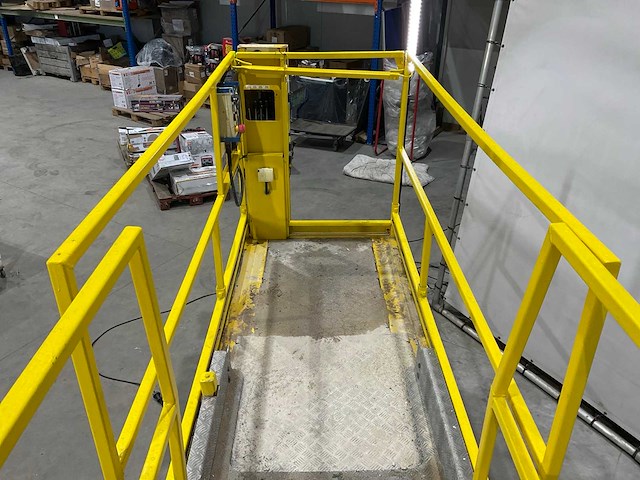 Leguan - 2008 - 80sx - hoogwerker ruw terrein met aanhanger - afbeelding 5 van  41