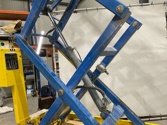 Leguan - 2008 - 80sx - hoogwerker ruw terrein met aanhanger - afbeelding 17 van  41