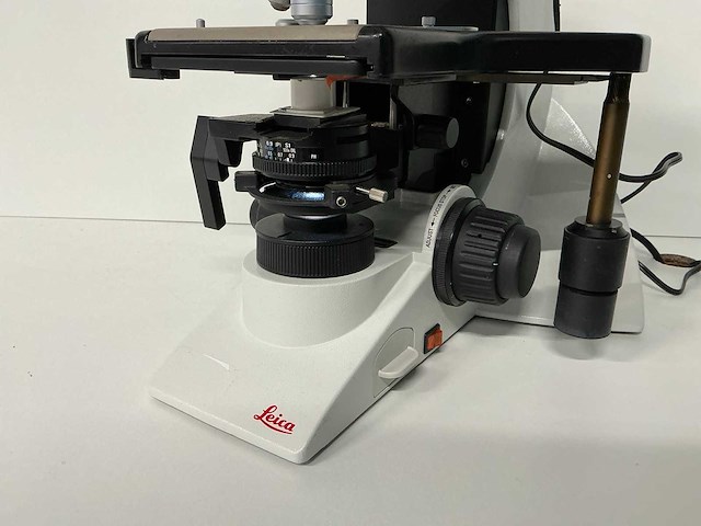 Leica - dm2000 - microscoop met dual-view - afbeelding 6 van  11