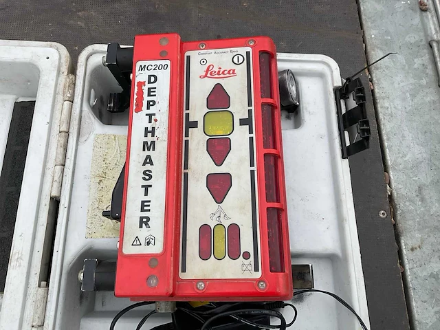 Leica mc200 depthmaster machine ontvanger - afbeelding 1 van  2