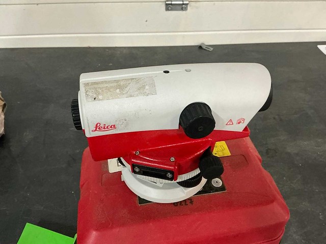 Leica na720 theodoliet - afbeelding 2 van  4