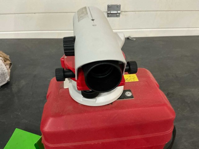 Leica na720 theodoliet - afbeelding 3 van  4