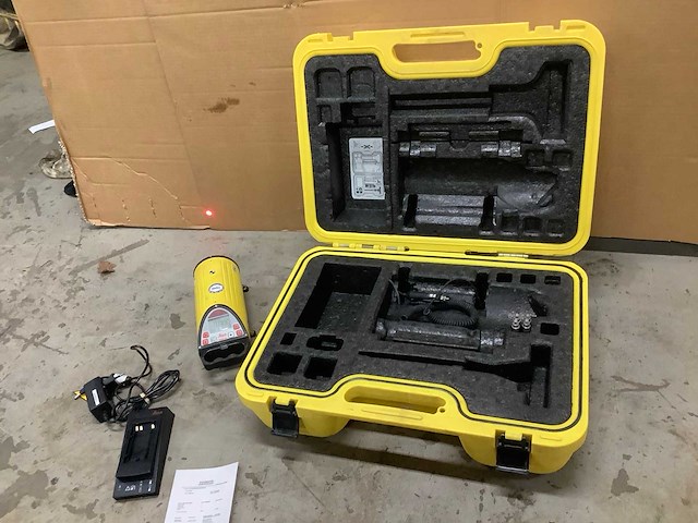 Leica piper 100 rioollaser - afbeelding 1 van  12