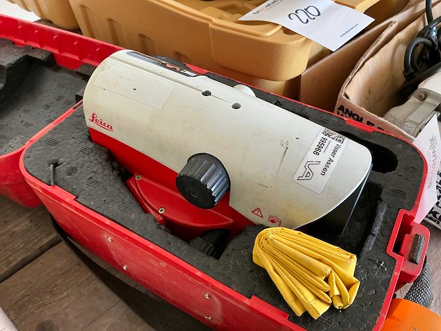 Leica waterpasinstrument - afbeelding 3 van  3