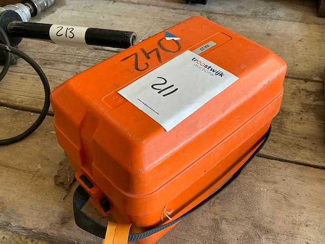 Leica wild na20 waterpasinstrument - afbeelding 1 van  2
