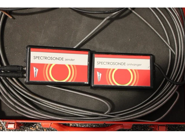Leidingzoekerset attema in metalen koffer. - afbeelding 2 van  3