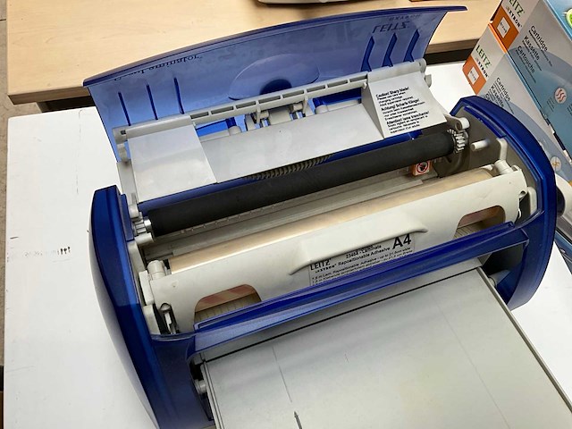 Leitz easylaminator a4 lamineermachine - afbeelding 4 van  6