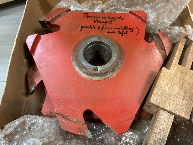 Leitz freeskoppen (pennenbank + freesmachine) (14x) - afbeelding 7 van  17