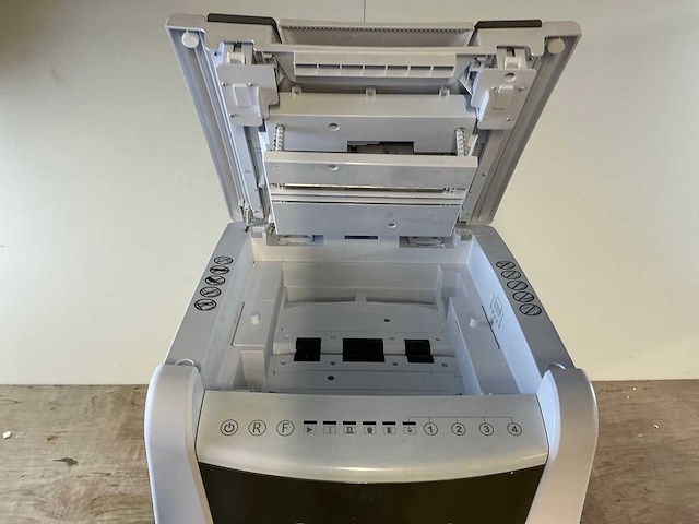 Leitz iq autofeed office 300 p5 papiervernietiger - afbeelding 7 van  8