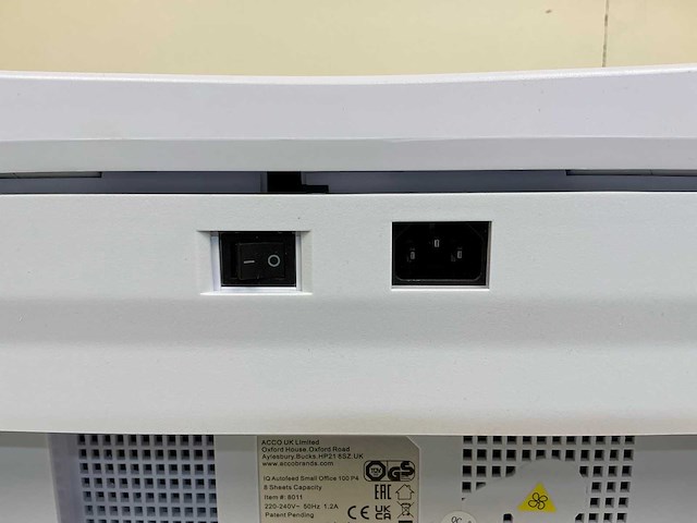 Leitz iq autofeed small office 100 p4 papierversnipperaar - afbeelding 7 van  9