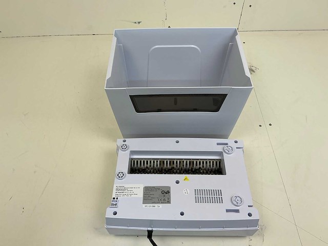 Leitz iq home p4 papierversnipperaar - afbeelding 2 van  3