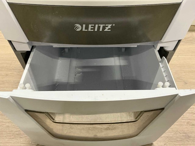Leitz small office 50 - p4 papierversnipperaar - afbeelding 5 van  8