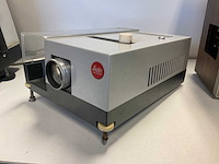 Leitz wetzlar pradolux vintage diaprojector - afbeelding 1 van  7