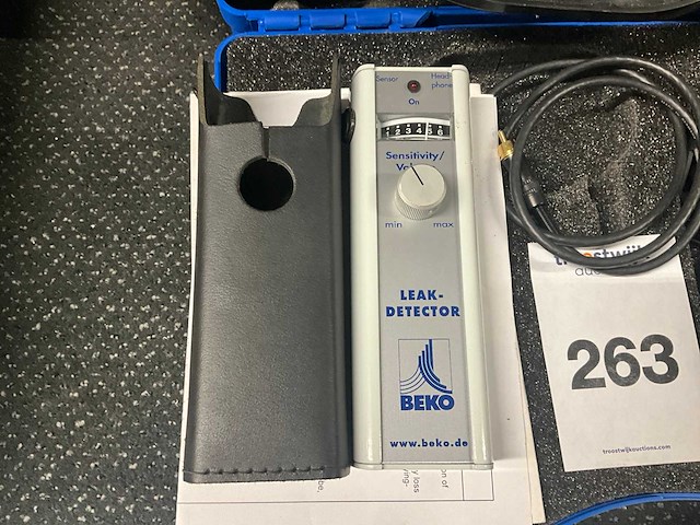 Lek-detector & temperatuur-/luchtsnelheidsmeter - afbeelding 2 van  6