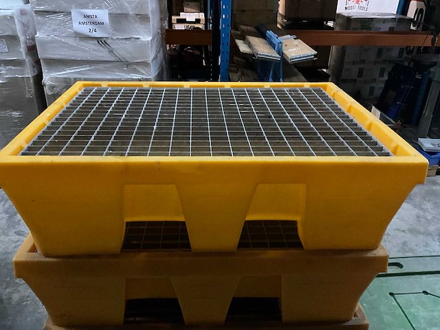 Lekbeheerbare pallet met gegalvaniseerd rooster - afbeelding 3 van  3