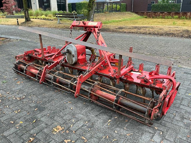 Lely 3000 rotorkopeg met egalisatiebalk - afbeelding 1 van  3