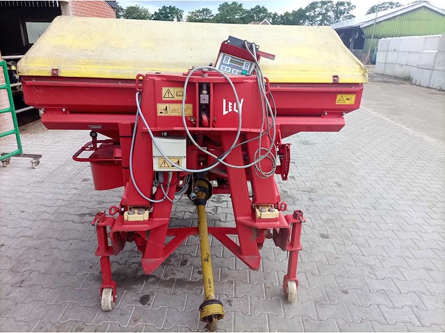 Lely centerliner 2000se kunstmest strooier - afbeelding 1 van  17