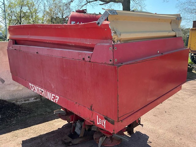 Lely centerliner kunstmeststrooier - afbeelding 16 van  16