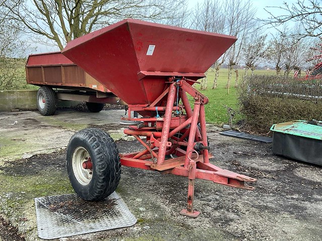 Lely kunstmeststrooier - afbeelding 1 van  9