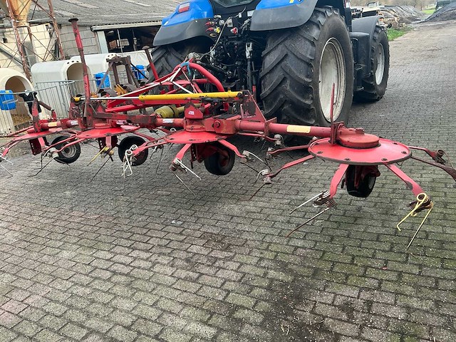Lely lotus hooischudder - afbeelding 1 van  13