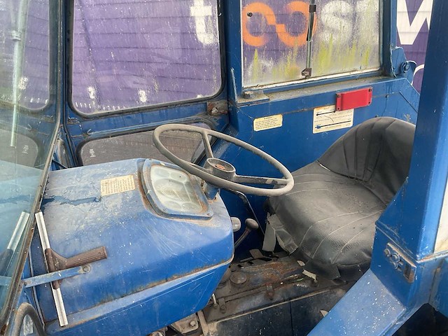Lelyland 270 tweewielaangedreven landbouwtractor - afbeelding 5 van  12