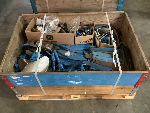 Lemken onderdelen en slijdelen ongebruikt - afbeelding 1 van  5