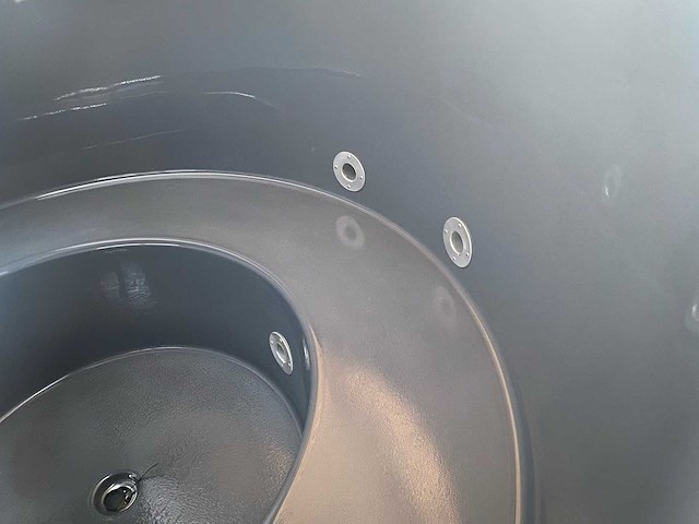 Lemmik mees hottub 6 persoons - afbeelding 3 van  7